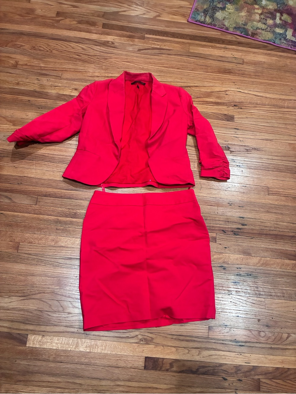 Women’s Red Pencil Skirt Suit size 10 – Classic Professional Style
